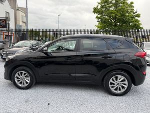 2016 (162) Hyundai Tucson 1.7 D SE NAV - Image 4