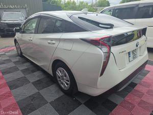 162 TOYOTA PRIUS new NCT 5/28 - Image 2