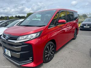 Toyota Noah 2024 7 Seater - Image 4