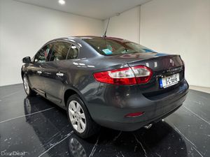 2011 Renault Fluence 1.5 DCI 90 ECO2 TOMTOM ED - Image 2