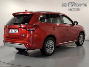 Mitsubishi Outlander 2.4L Plug-in EV S-Edition 5 s - Image 3