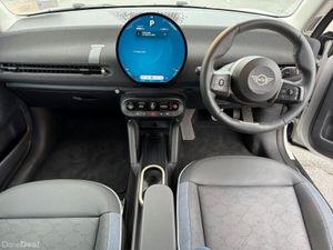 Mini Cooper Cooper E - Image 4
