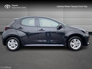 Toyota Yaris YARIS HYBRID 1.5 LUNA - Image 3