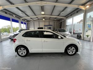 Volkswagen Polo TRENDLINE 1.0 MANUAL 5SPEED 65HP 5 - Image 4