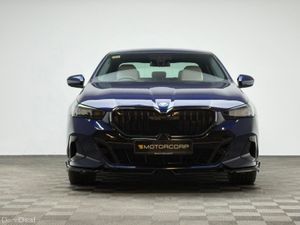 BMW 5-Series 550E M SPORT XDRIVE - Image 2