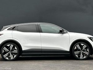 241 Renault Megane E-Tech 60EV 450KM Range - Image 3