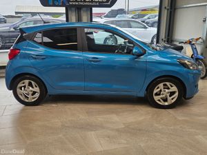 212 HYUNDAI i10 DELUXE 1.0 PETROL - Image 2