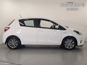 Toyota Yaris Hybrid Luna - Image 2