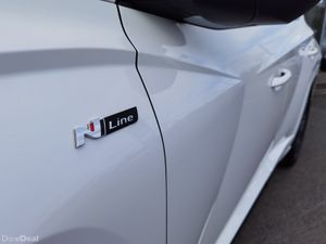 HYUNDAI TUCSON 1.6 N LINE AUTOMATIC PHEV - Image 3