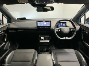 MG MG4 Trophy 64kWh Long Range 203BHP - Reversing - Image 3