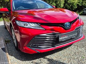 Toyota Camry Hybrid 2019 (Low Mileage) - Image 4