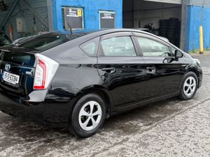 2015 Toyota Prius Hybrid Automatic - Image 4