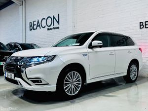 45,000 MILES*2.4 AUTO HYBRID PLUG-IN*4X4*MITSUBISH - Image 3