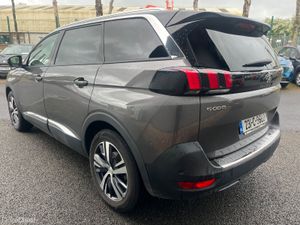 Peugeot 5008 2023 - Image 4