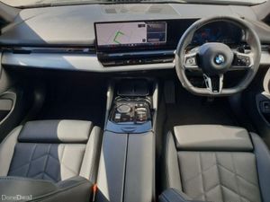 BMW 5-Series 520i M Sport Saloon - Image 4