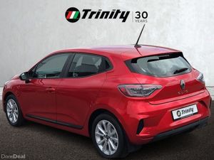 Renault Clio ** E-TECH HYBRID ** 145HP AUTO ** EVO - Image 3