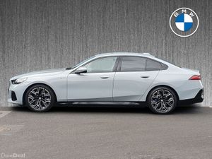 BMW i5 eDrive40 M Sport Saloon - Image 4