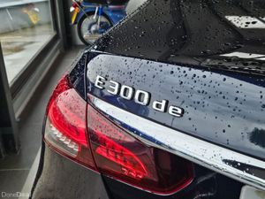 222 MERCEDES BENZ E-CLASS 300 D AMG LINE - Image 2