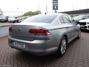 2019 VOLKSWAGEN PASSAT 2.0 TDI 150HP COMFORTLINE - Image 4