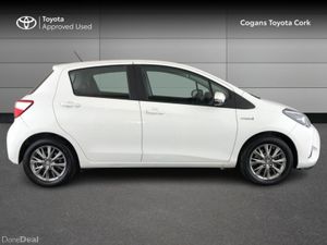 Toyota Yaris HY HYBRID 5DR LUNA 4DR AUTO - Image 3
