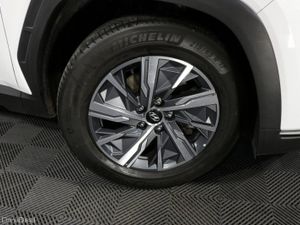Hyundai Tucson COMFORT PLUS 1.6L DIESEL SUV - Image 3