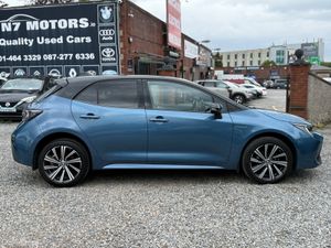 2021 Toyota Corolla HYBRID LUNA SPORT AUTO - Image 2