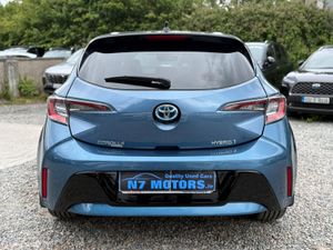 2021 Toyota Corolla HYBRID LUNA SPORT AUTO - Image 4