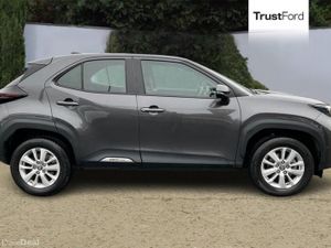 Toyota Yaris Cross Icon - Image 3