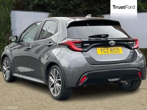 Toyota Yaris Excel - Image 2