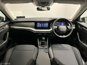 Skoda Octavia Selection Combi 2.0TDI 115BHP - Reve - Image 4