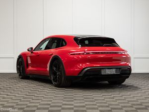222 Porsche Taycan 4s Cross Turismo (93.4 kWh) - Image 4