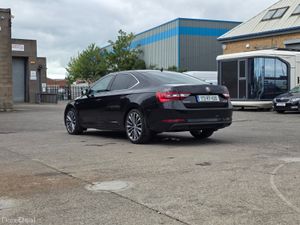 Skoda Superb L&K 2.0 TDI 150 BHP - Image 4