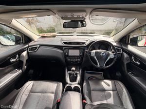 Nissan Qashqai Low milage Massive Spec - Image 2