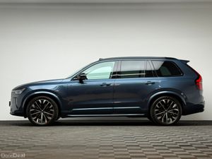 Volvo XC90 PLUS PRO DARK T8 AWD 455HP *PAN ROOF* - Image 4