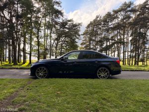 BMW 3-Series 2013 320 Diesel Low KM - Image 4
