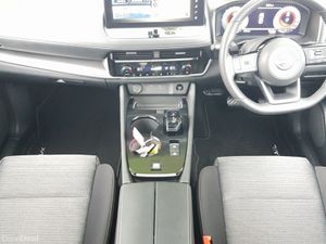 Nissan X-Trail ePOWER X-TRAIL SV PREMIUM 5 Seater - Image 4