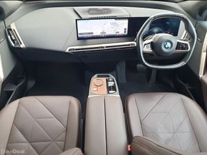 BMW iX xDrive40 M Sport - Image 4