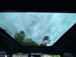 Land Rover Range Rover Velar 2.0 - Image 3