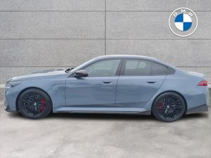 BMW M5 M5 PHEV 4DR AUTO + M Performance Carbon Kit - Image 3