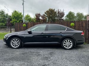 Volkswagen Passat FULL SERVICE HISTORY - LOW KMS - Image 4