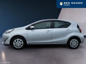 Toyota Aqua Hybrid Automatic - Image 2