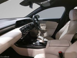 Mercedes-Benz CLA CLA180 Auto Style - Image 3