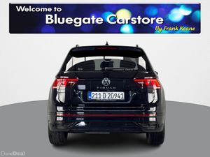 Volkswagen Tiguan R-LINE 2.0 TDI MANUAL 6SPEED**HE - Image 4