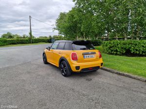 Mini Cooper (NCT TESTED AND TAXED)!!! - Image 4