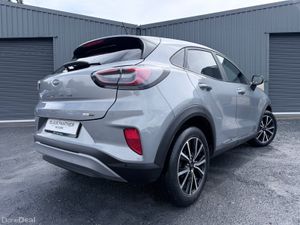 Ford Puma 212’ TITANIUM 1.0 MHEV LOW MILEAGE - Image 4