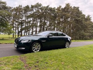 Jaguar XF 2016 Portfolio Diesel Sunroof - Image 3
