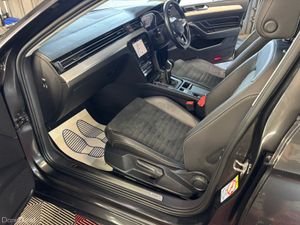 2022 Volkswagen Passat  2.0 TDI 150HP Elegance - Image 4