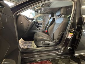 2022 Volkswagen Passat  2.0 TDI 150HP Elegance - Image 2