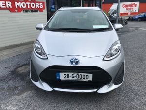 2021 Toyota Aqua Hybrid - Image 4