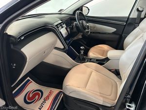 Hyundai Tucson TUCSON  EXECUTIVE TWO TONE ROOF 5DR - Image 3